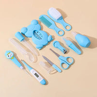 Kit de Soins Bébé 13 Pièces — coupe-ongles, thermomètre, brosse & trousse