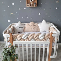 Tour de Lit Tressé 200 cm — protection douce pour le lit de bébé