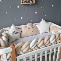 Tour de Lit Tressé 200 cm — protection douce pour le lit de bébé